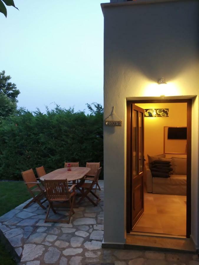 Apartamento Isabel Artemis Khorevtón Exterior foto